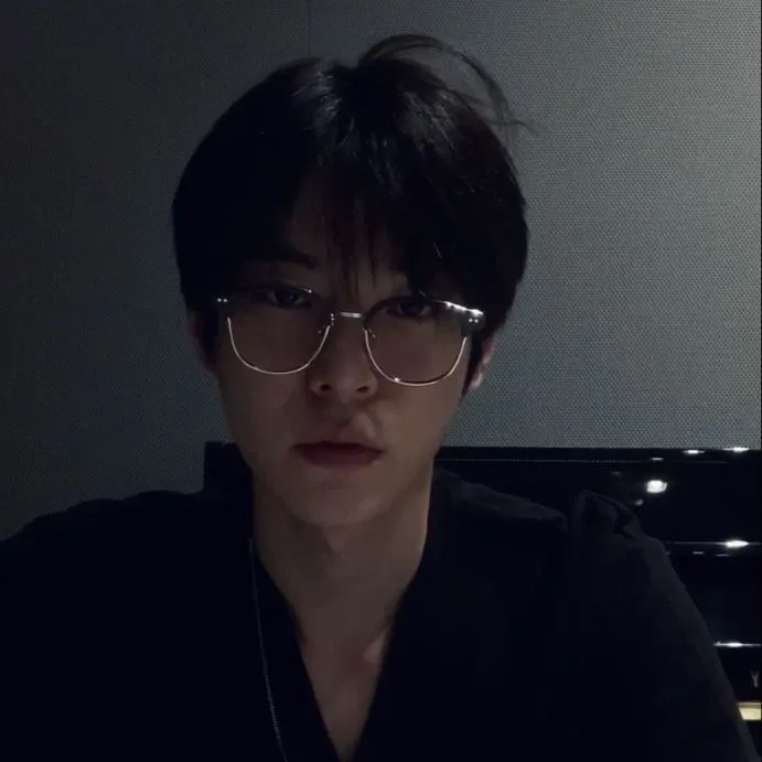 Behind-the-scenes cut of Doyoung (NCT 127)