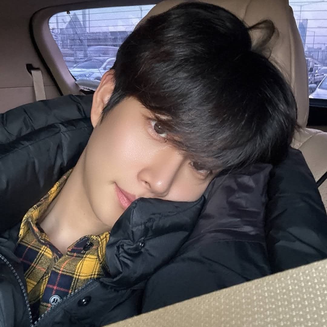 Behind-the-scenes cut of MJ (ASTRO)