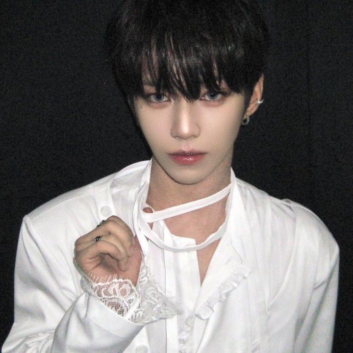 Latest photo of JL (AHOF)