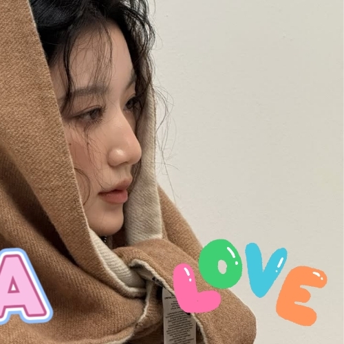 A moment captured by Shuhua (i-dle)'s fan