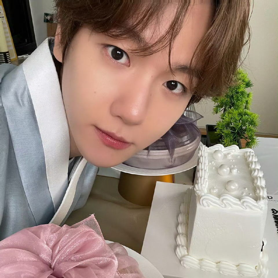 伯贤 (EXO)的最新活动照片