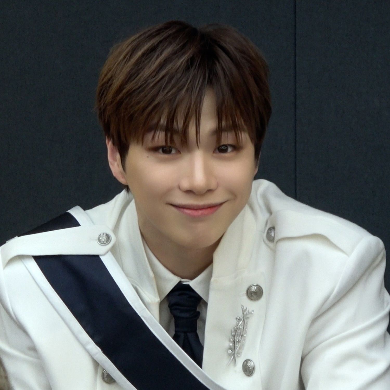 강다니엘 최근 활동샷