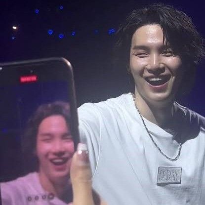 슈가 (방탄소년단)의 최신 사진