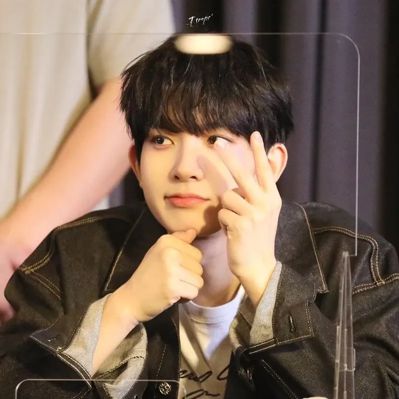 희승의 비하인드 컷