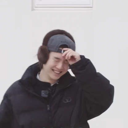 Potret di balik layar SUGA (BTS)