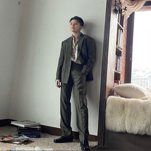 Recent activity shot of Woozi (SEVENTEEN)