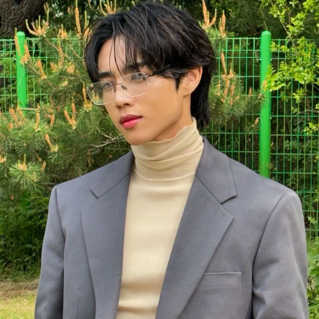 善旴 (THE BOYZ)的最新活動照片