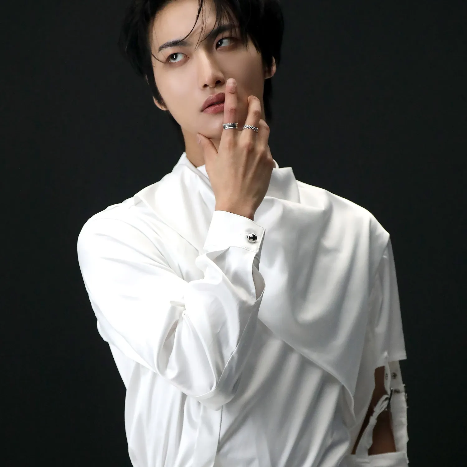 Recent activity shot of Seonghwa (ATEEZ)