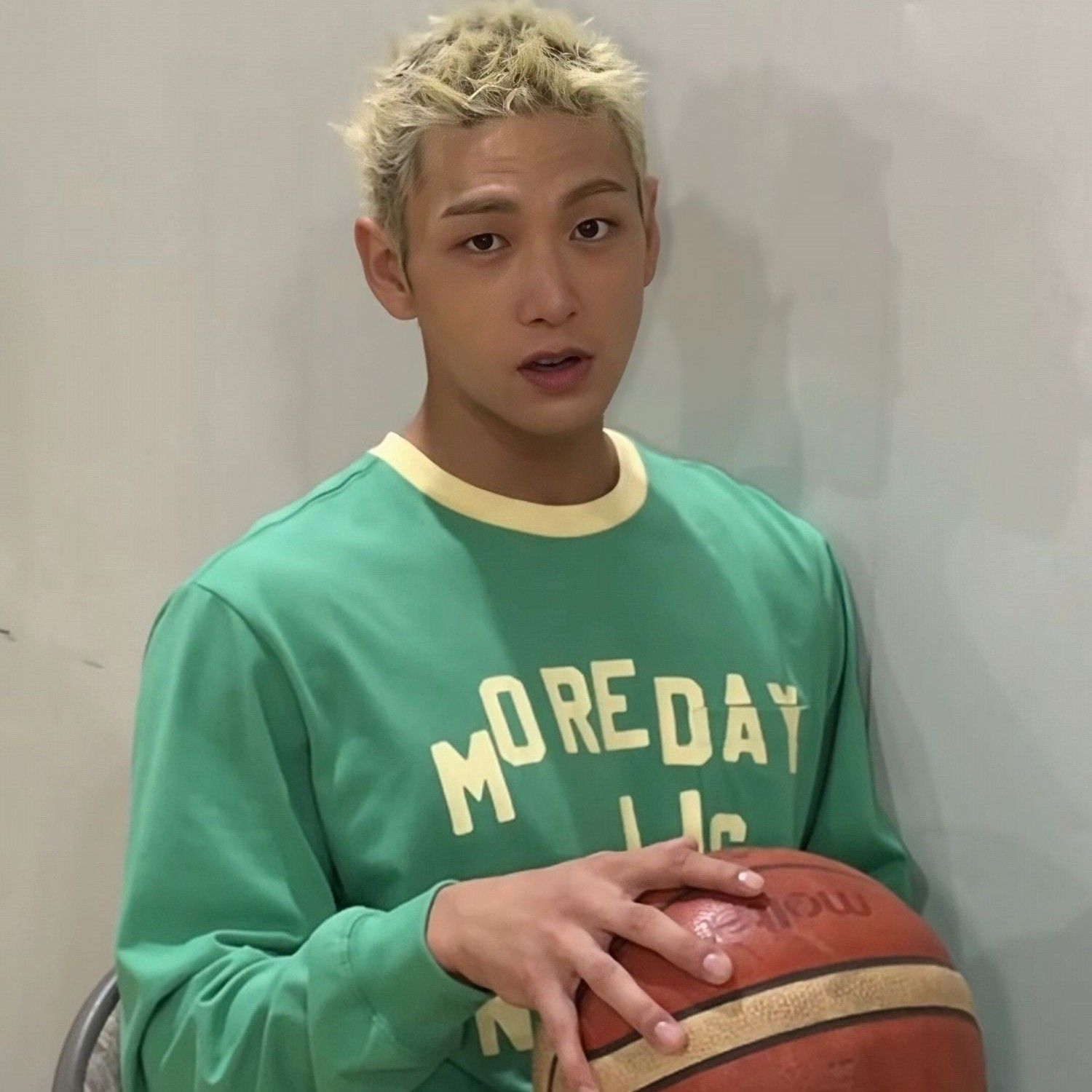 Latest photo of Baekho