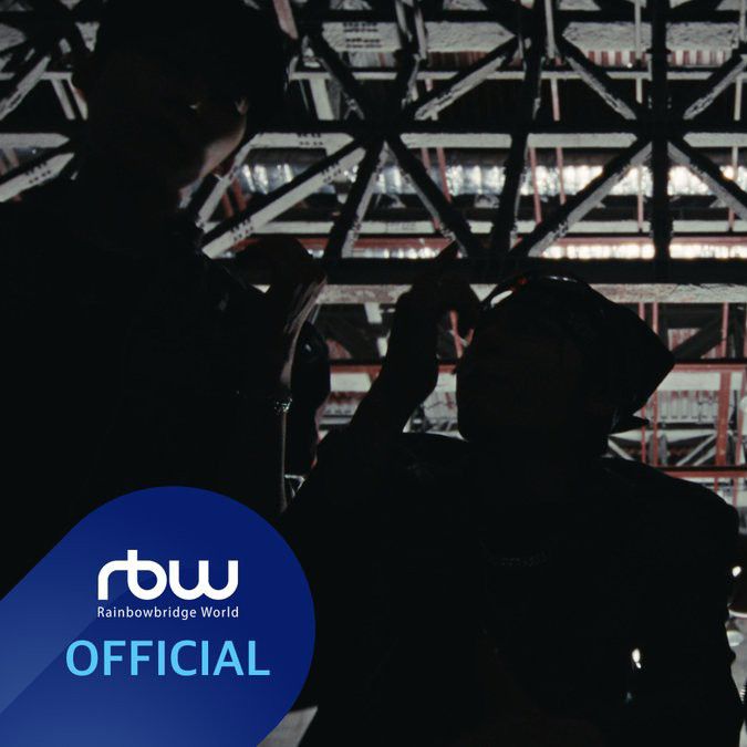 Latest photo of LEE DO (ONEUS)