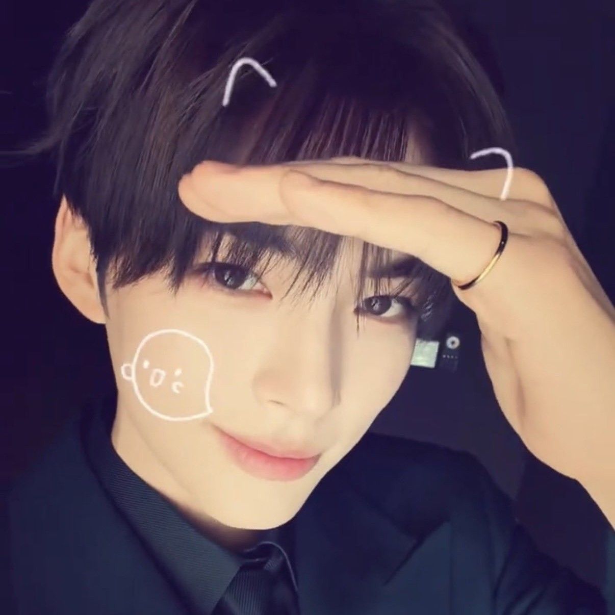 Latest photo of Sung Hanbin (ZEROBASEONE)