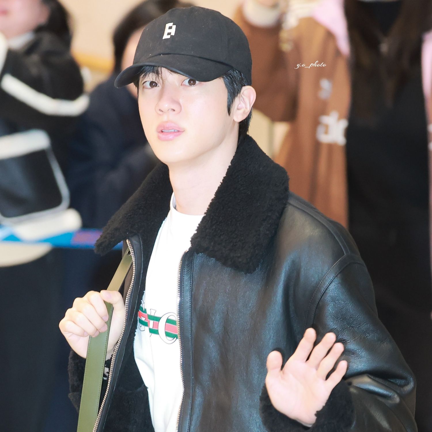 진 (방탄소년단)의 비하인드 컷