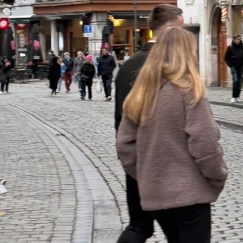 華莎 (MAMAMOO)的幕後花絮