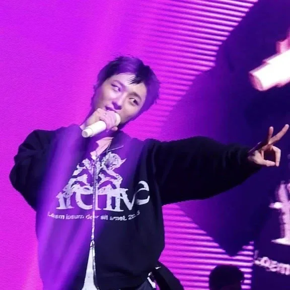 Behind-the-scenes cut of WOODZ