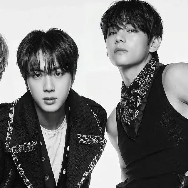 진 (방탄소년단)의 최신 사진