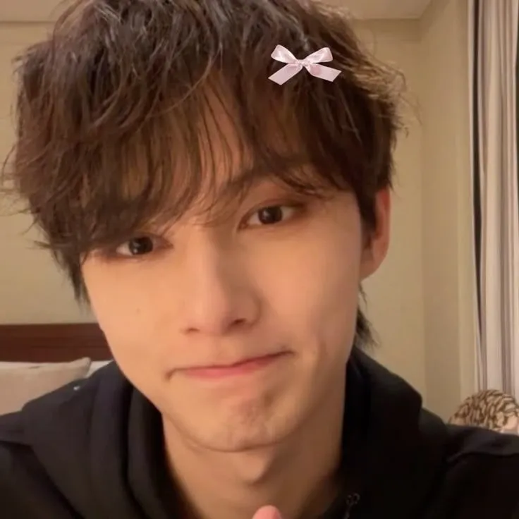 Behind-the-scenes cut of Jun (SEVENTEEN)