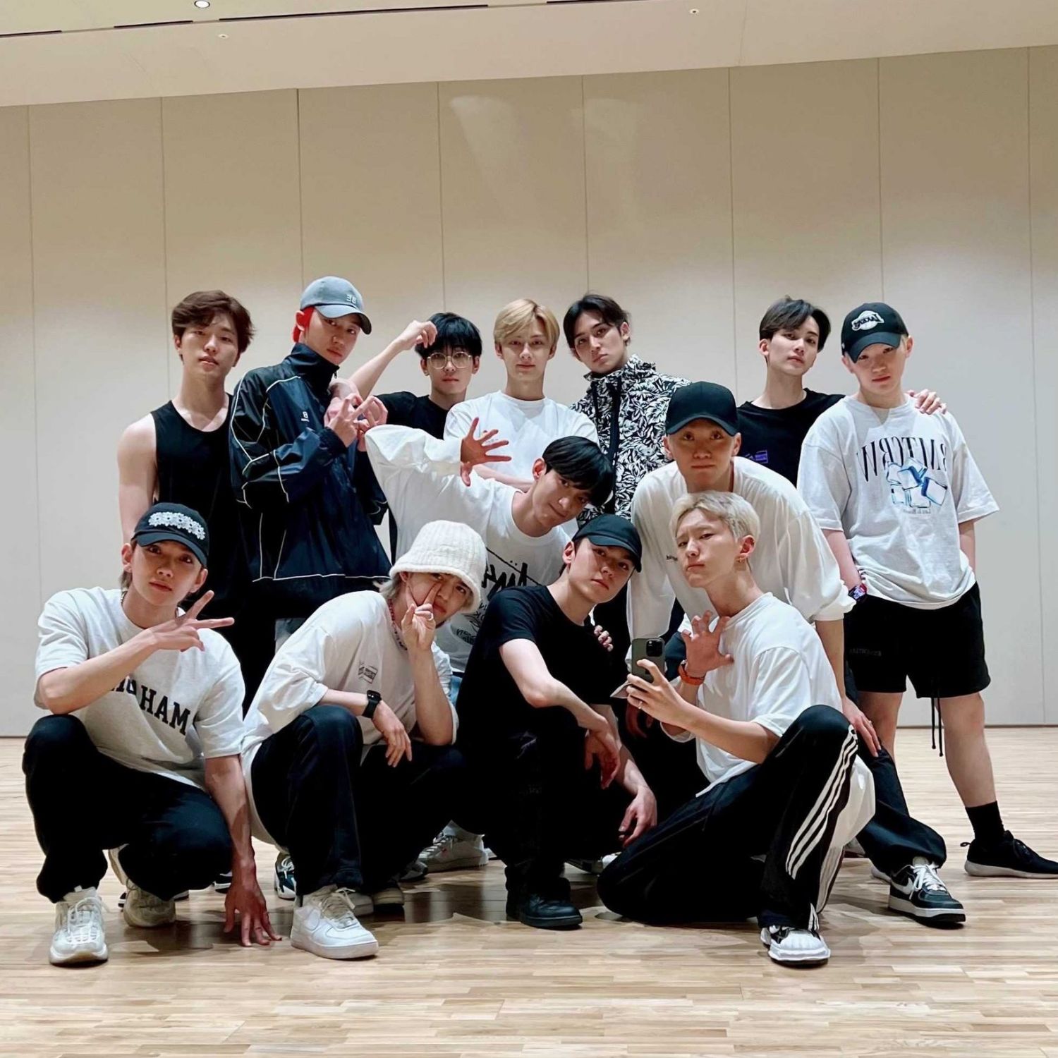 세븐틴의 비하인드 컷