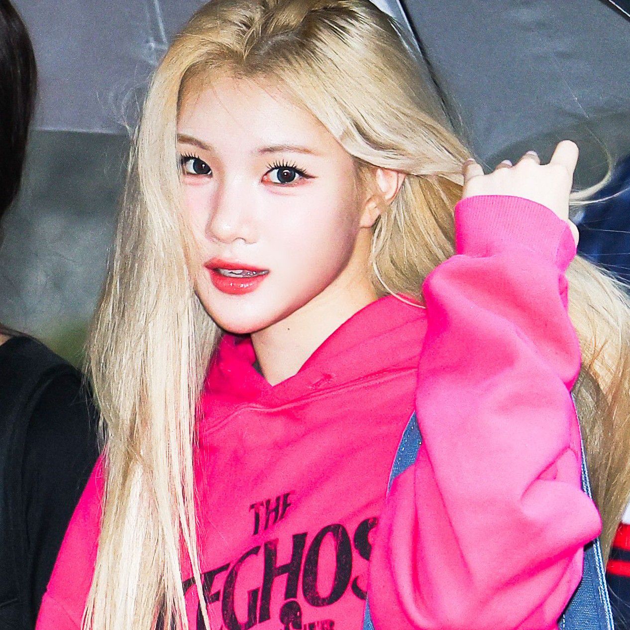 A moment captured by Juun (Hearts2Hearts)'s fan