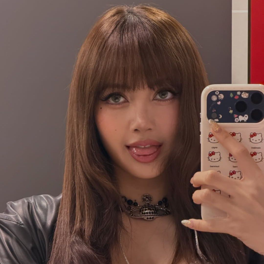 Foto terbaru Lisa (BLACKPINK)