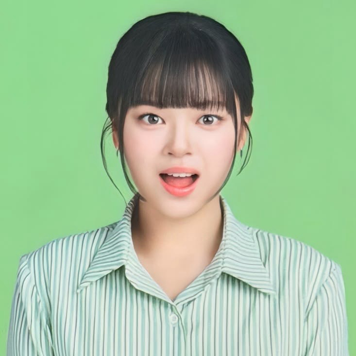 A moment captured by Jeongyeon (TWICE)'s fan