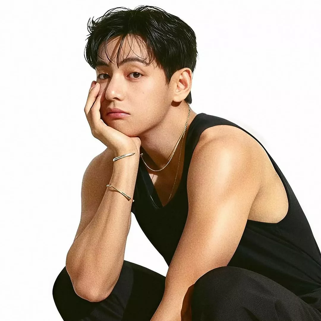 Foto aktivitas terbaru V (BTS)