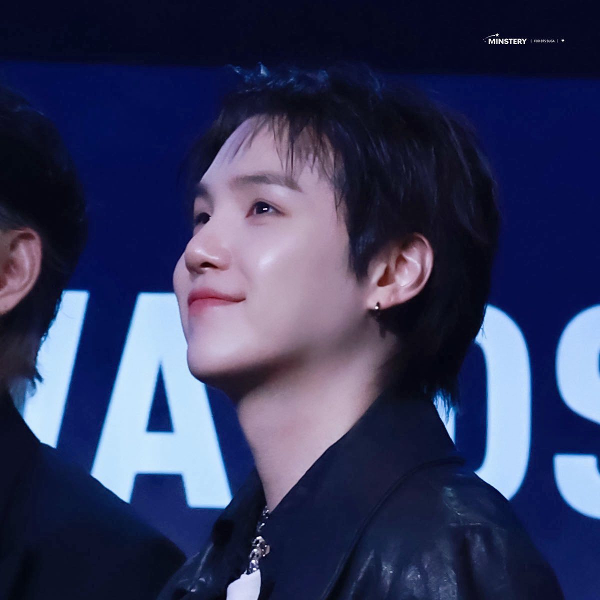 Foto aktivitas terbaru SUGA (BTS)