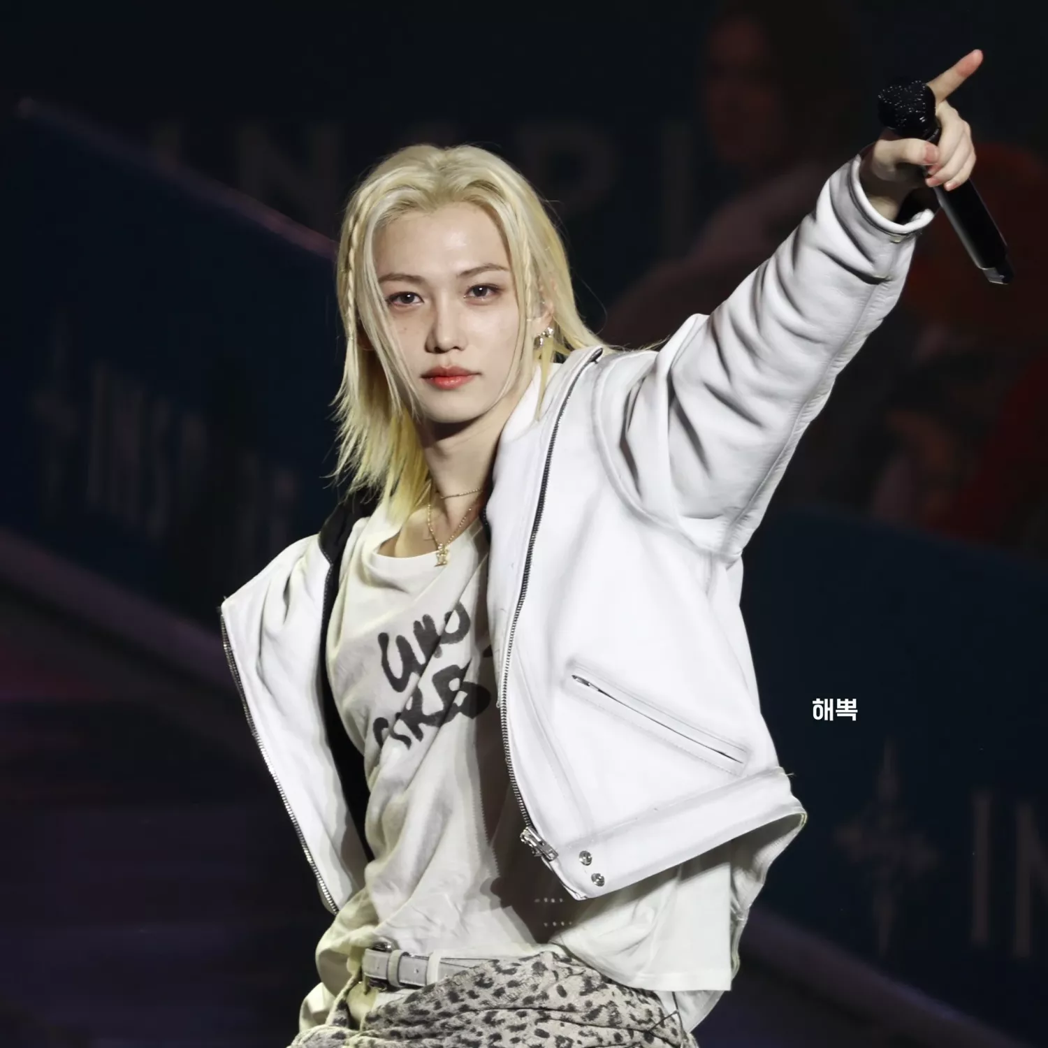 Behind-the-scenes cut of Felix (Stray Kids)