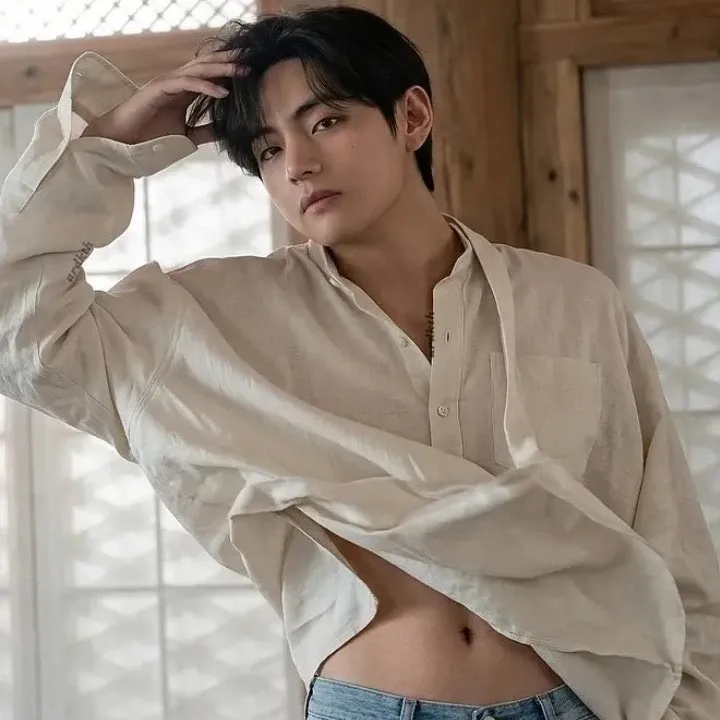 V (BTS)の最新写真