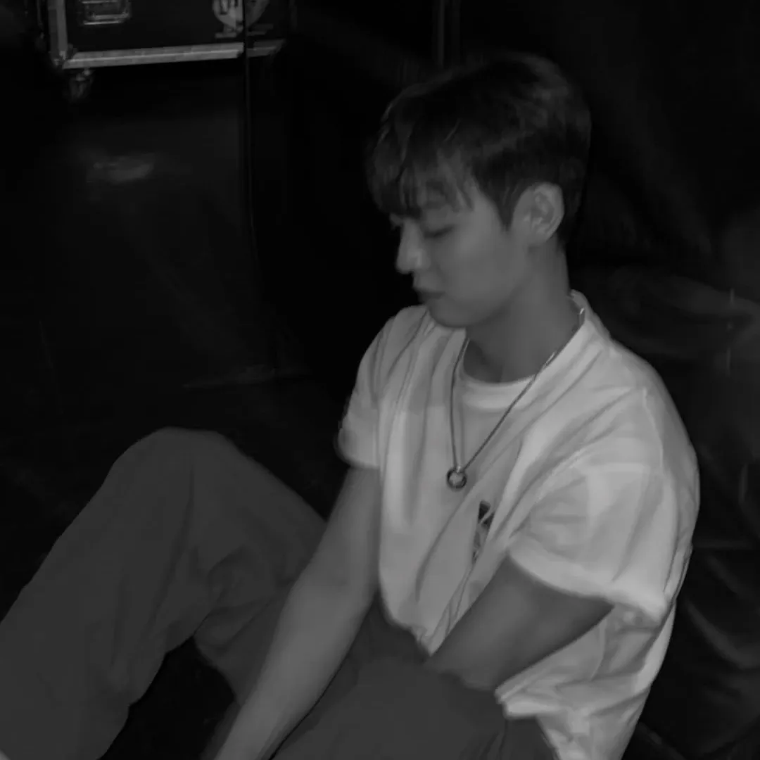 Latest photo of Chan (A.C.E)