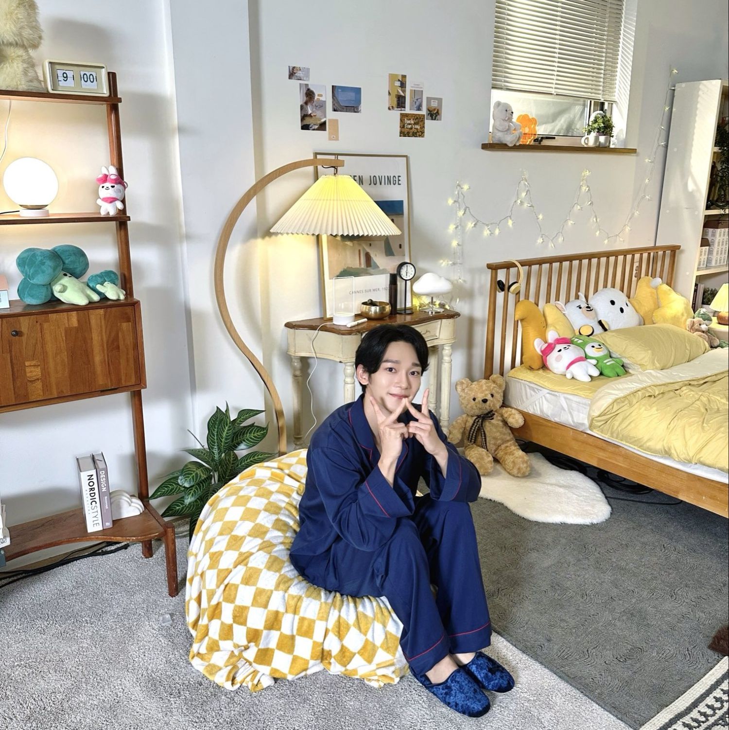 A moment captured by Chen (EXO)'s fan