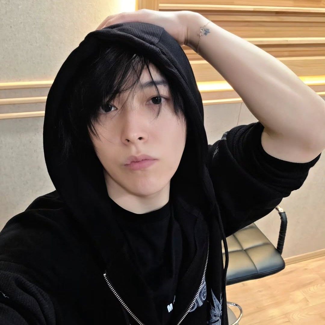 Latest photo of Sungmin (Super Junior)