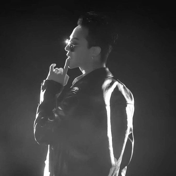 Behind-the-scenes cut of G-DRAGON (BIGBANG)