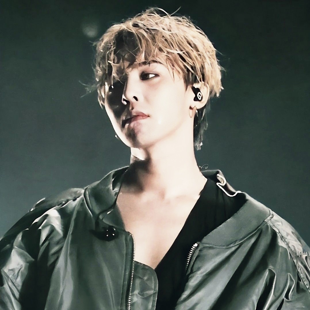 A moment captured by G-DRAGON (BIGBANG)'s fan