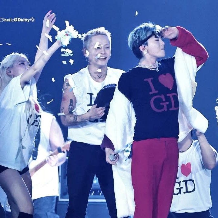 G-DRAGON (빅뱅) 최근 활동샷