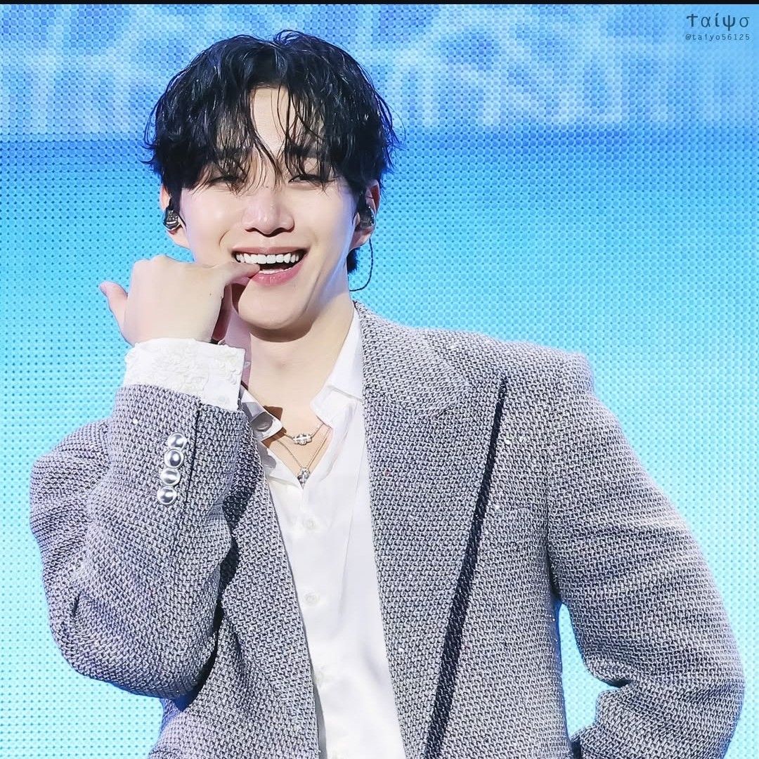 Latest photo of Junho (2PM)