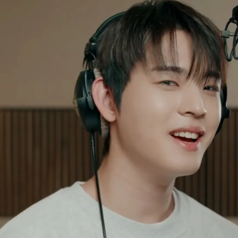 晓珍 (ONF)的最新照片