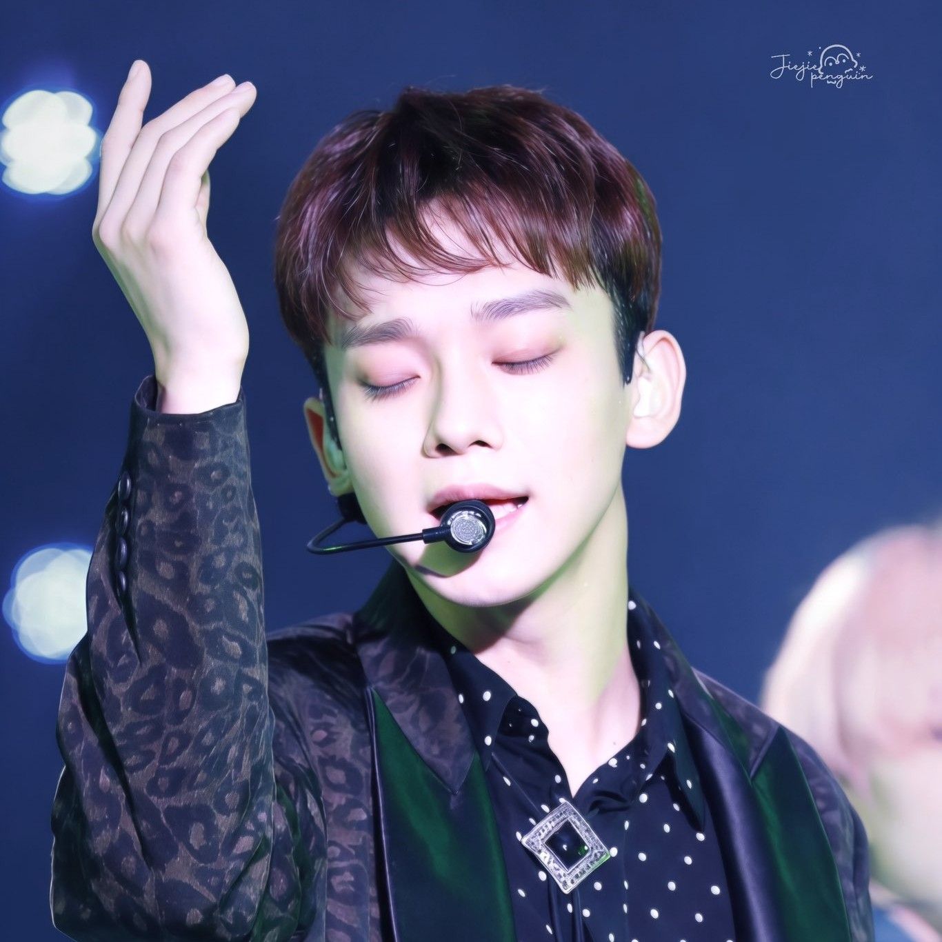 A moment captured by Chen (EXO)'s fan