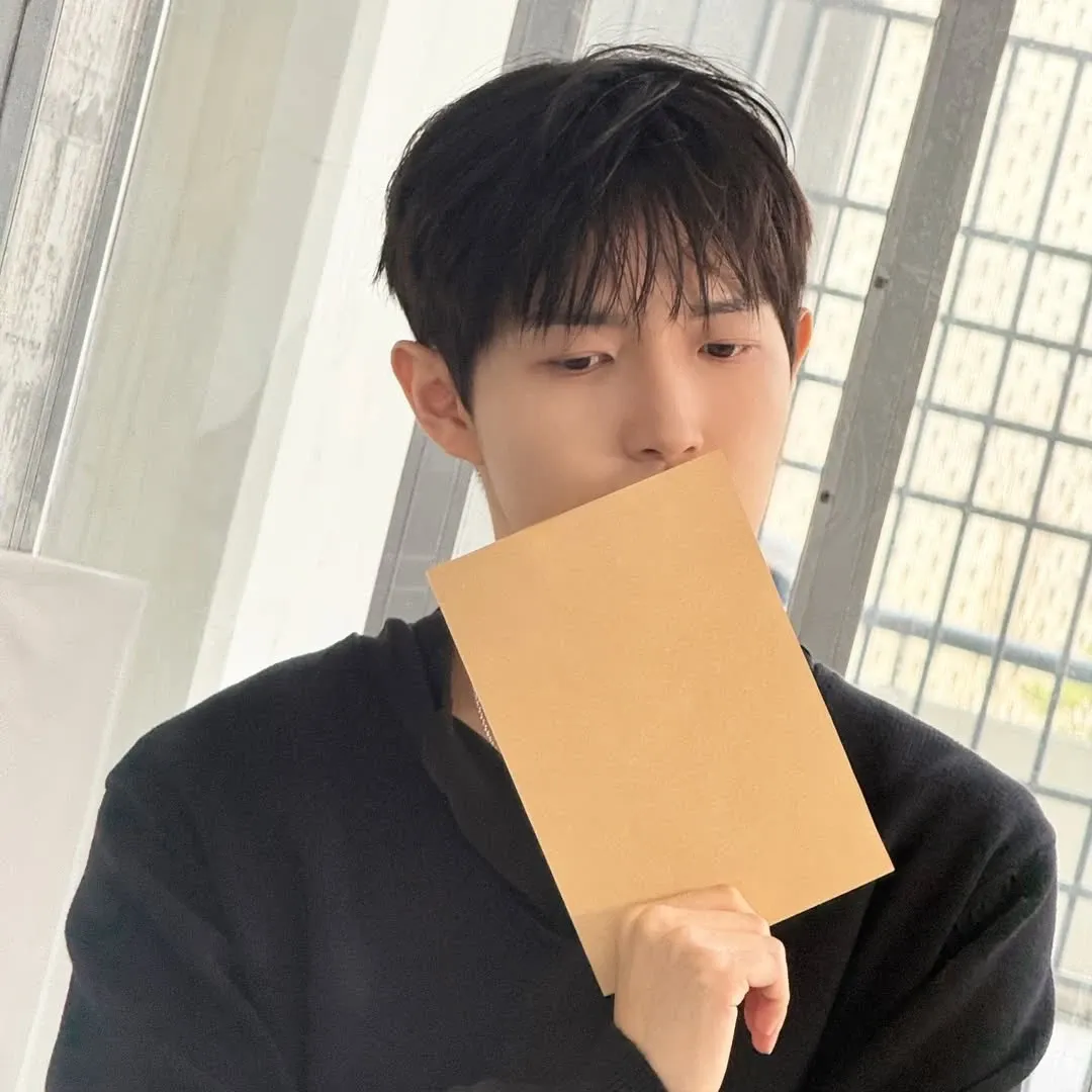 Foto terbaru Kim Jaehwan