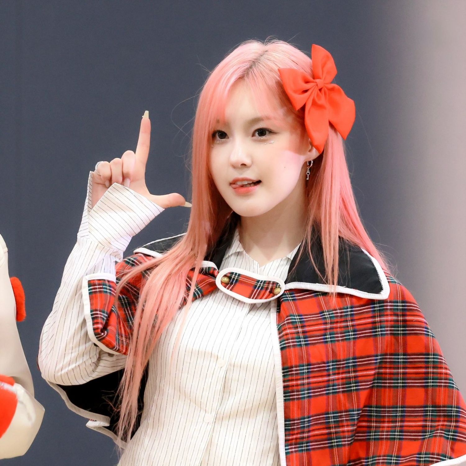 Recent activity shot of Kim Chaehyun (Kep1er)