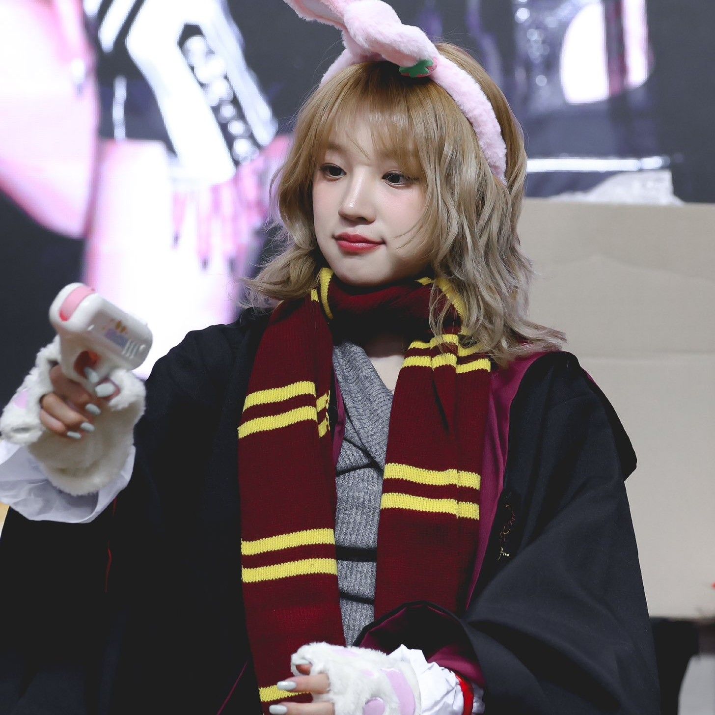 Recent activity shot of Yuqi (i-dle)