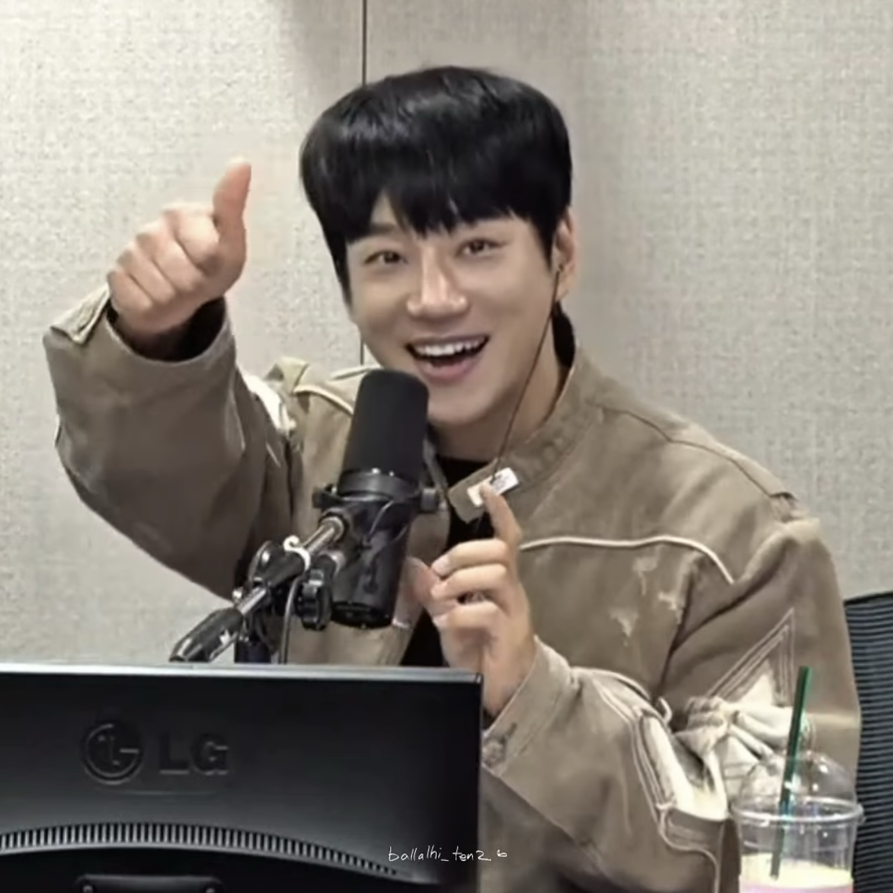 Behind-the-scenes cut of Hwang Chiyeol