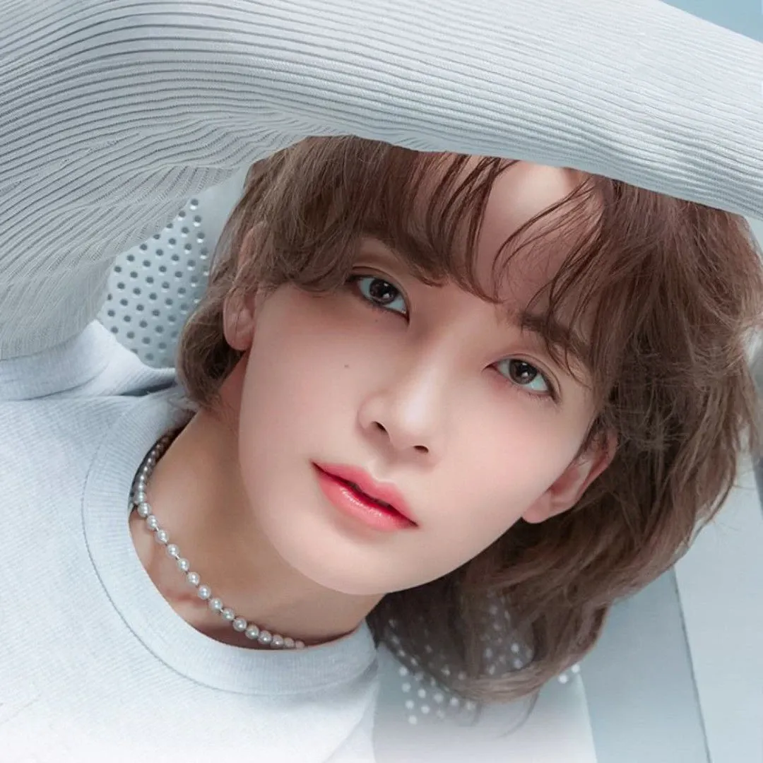 A moment captured by Jeonghan (SEVENTEEN)'s fan