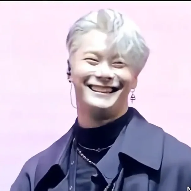 아스트로의 비하인드 컷