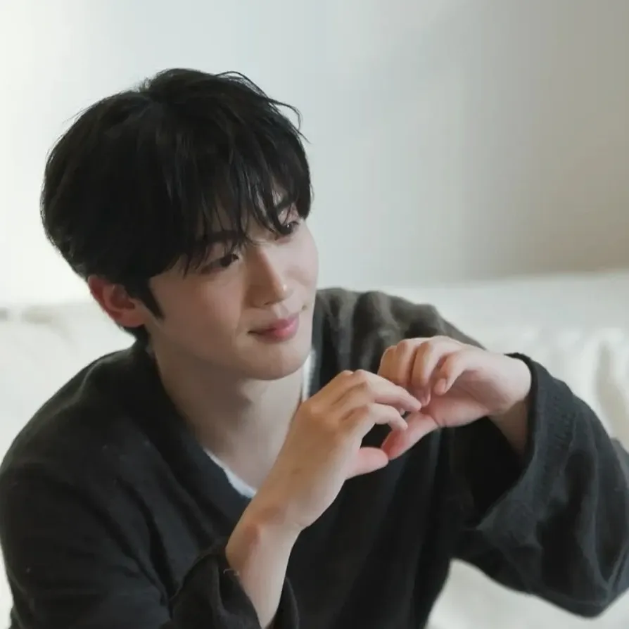 Latest photo of Kim Yohan (WEi)