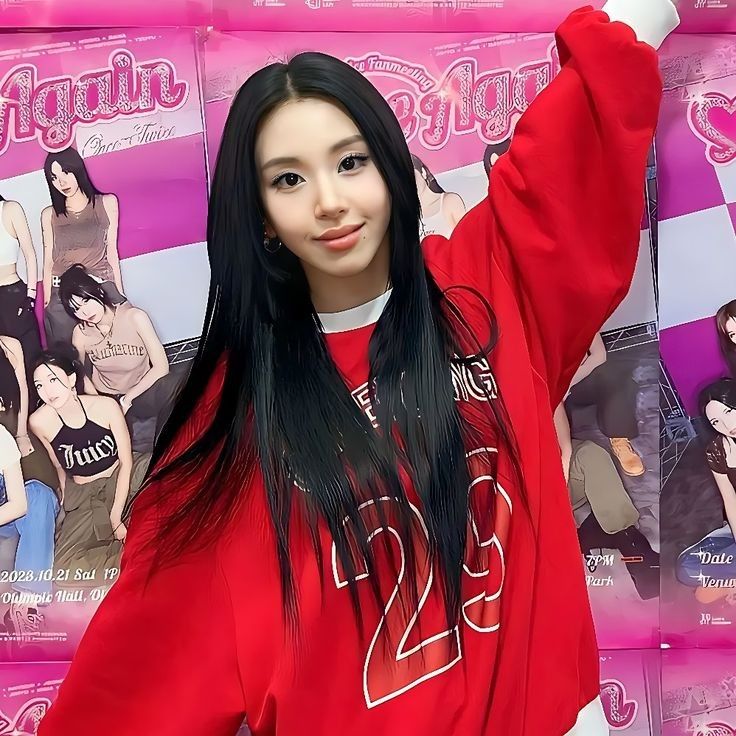 彩瑛 (TWICE)的最新活动照片