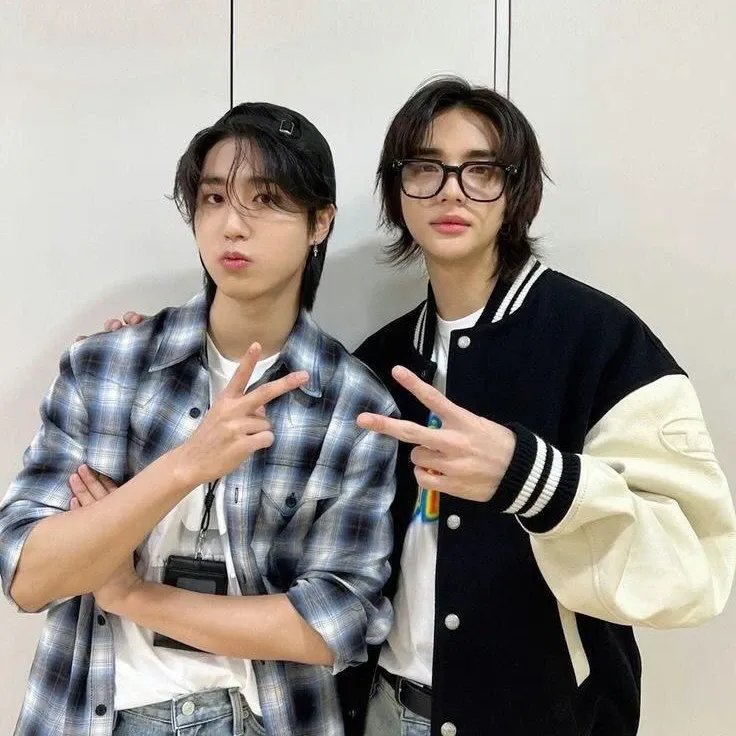 현진 (Stray Kids)의 비하인드 컷