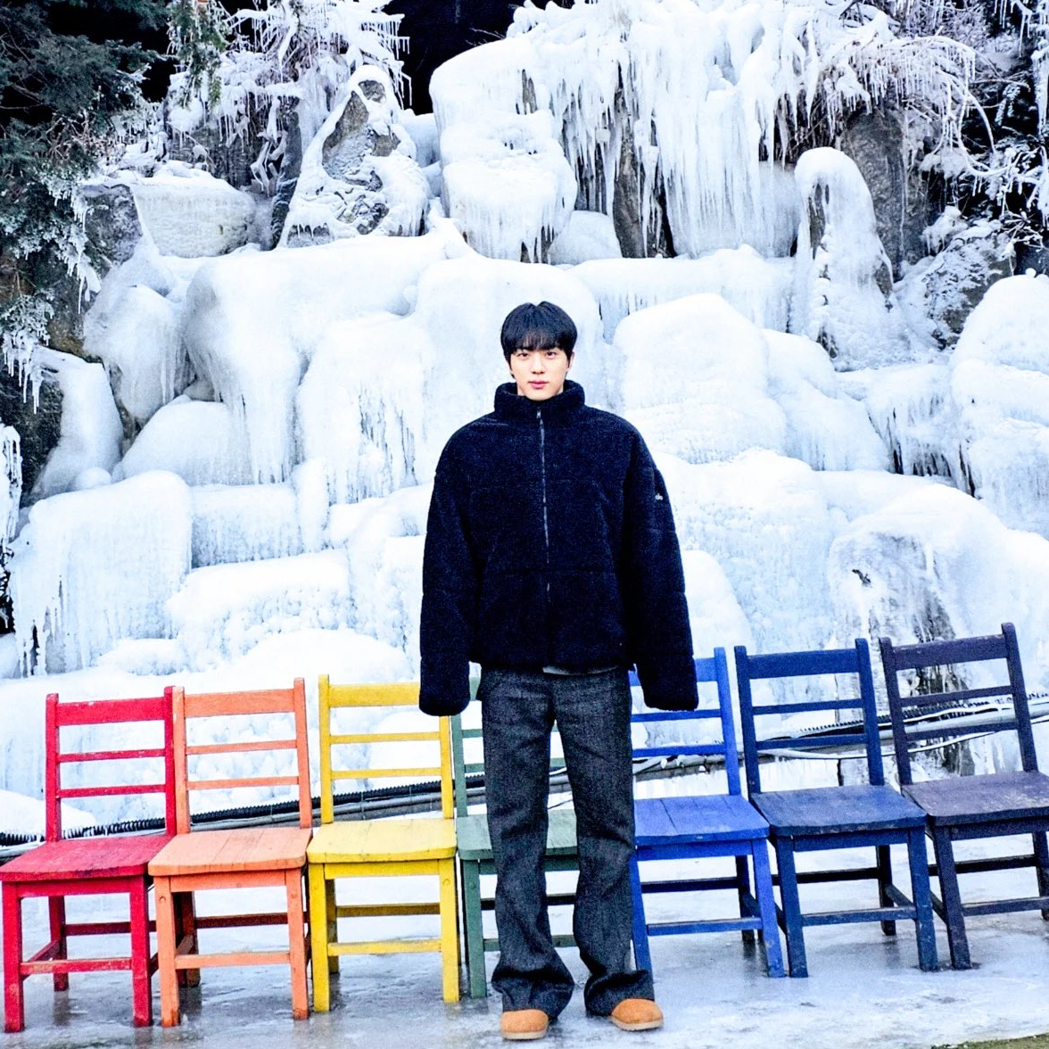 A moment captured by Jin (BTS)'s fan