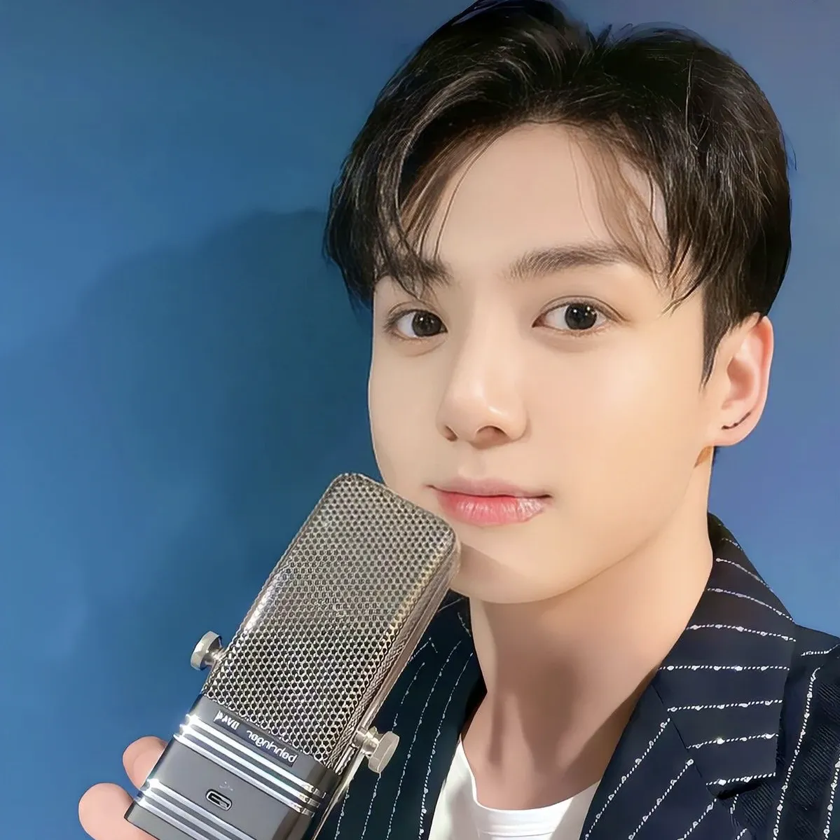 Latest photo of Jungkook (BTS)