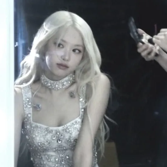 로제 (BLACKPINK) 최근 활동샷