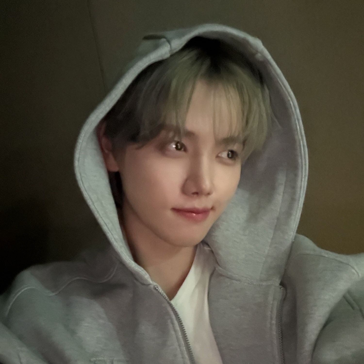 Behind-the-scenes cut of Minhee (CRAVITY)